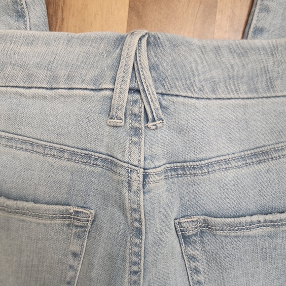 GOOD AMERICAN Good Waist Crop Light Blue Inseam Jeans Sz 8/29. New Witho… - Picture 3 of 9